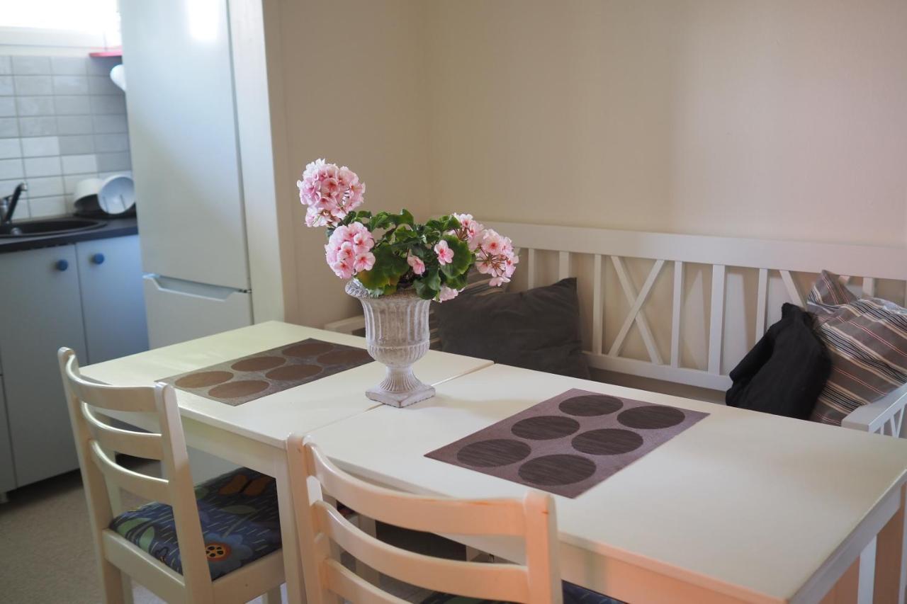 Brukshotellet Oeland - Vandrarhem Degerhamn Екстериор снимка